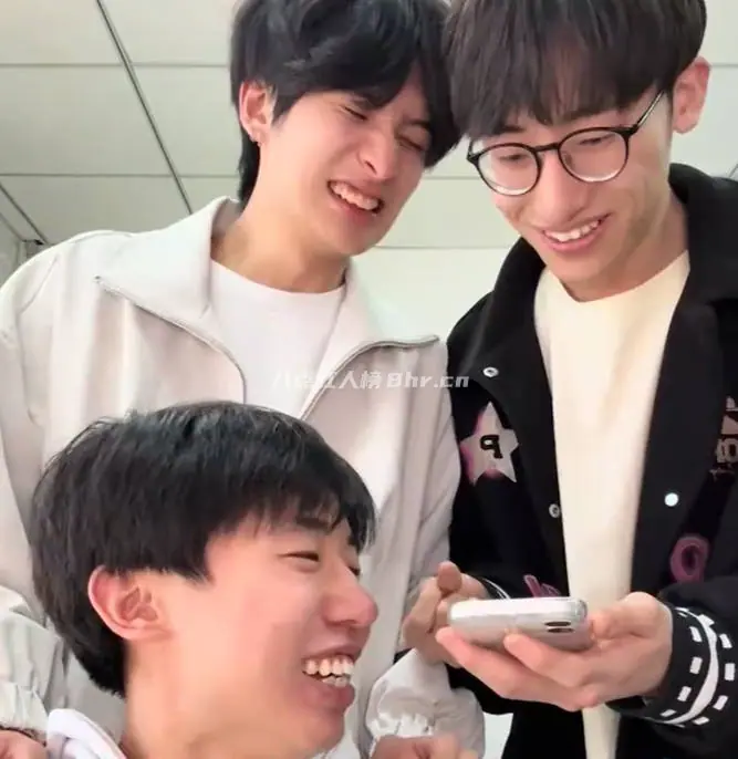 大学生韩小七个人资料简介