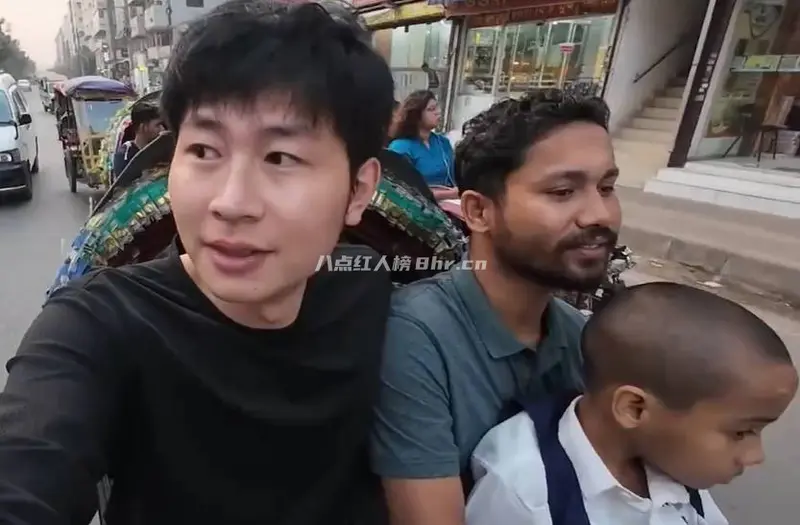 旅行博主“杜克环游世界”个人资料简介