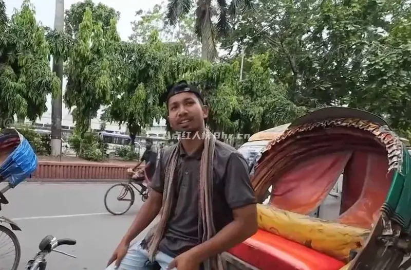 旅行博主“杜克环游世界”个人资料简介