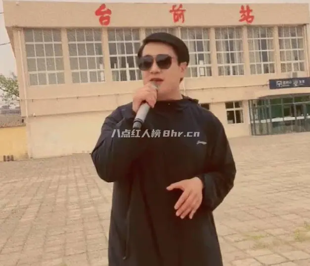 河南网红歌手刘皮特个人资料简介