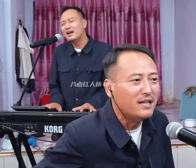 吉林双胞胎歌手大双和二双资料和简介