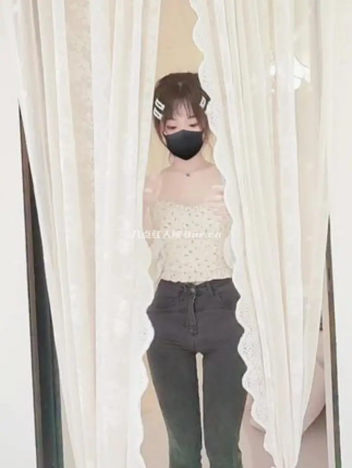 重庆美女理发师冯小小的理发店开在哪