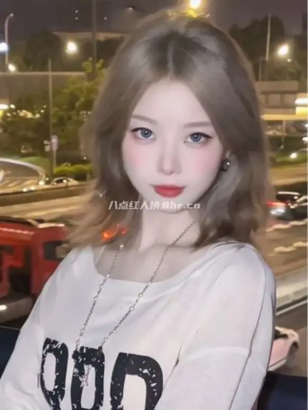 抖音视频达人梨涡圆点照片