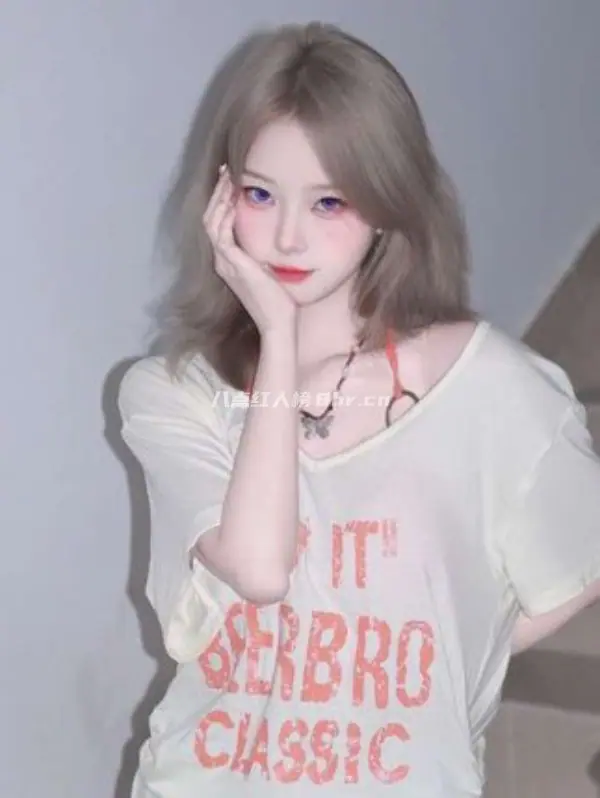 抖音视频达人梨涡圆点照片