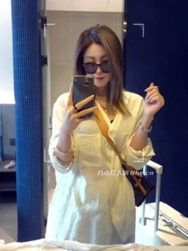 婚礼上堵门的伴娘是谁