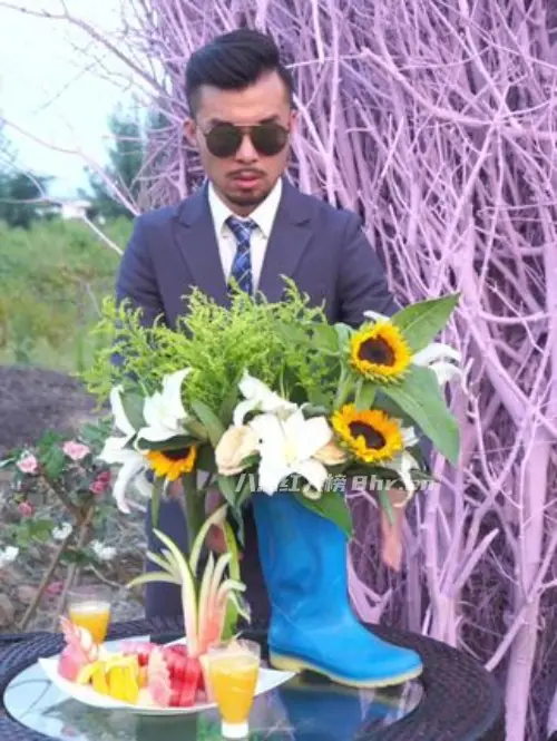 抖音岳老板个人资料和简介