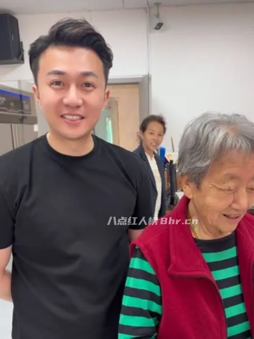 初十和三九个人资料和简介