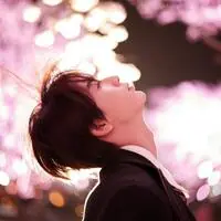 张凌赫official