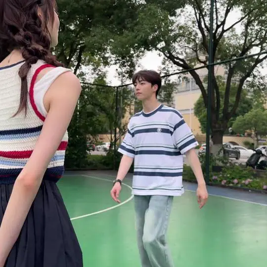 抖音张艺凡ZYF6月9日人气视频作品